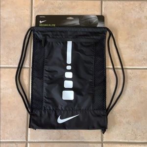 nike hoops elite gym sack